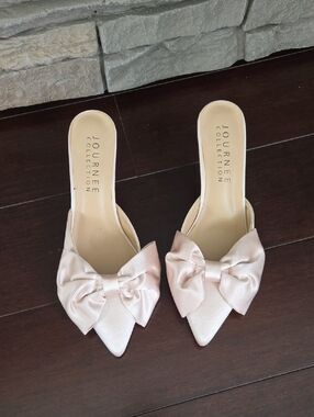 Journee Collection Champagne Satin Bow Pointed-Toe Mules Size 7